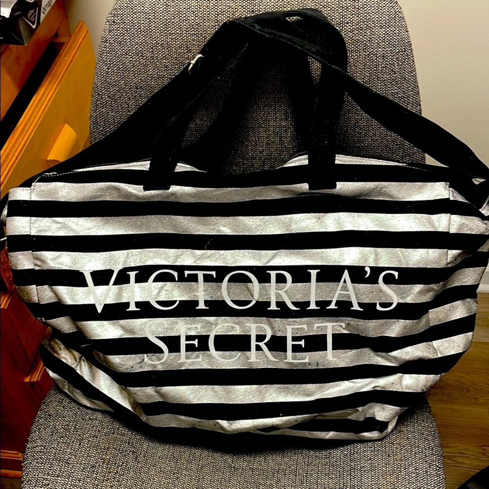 VICTORIA'S SECRET SILVER BLACK STRIPE TOTE BAG WEEKENDER TRAVEL
